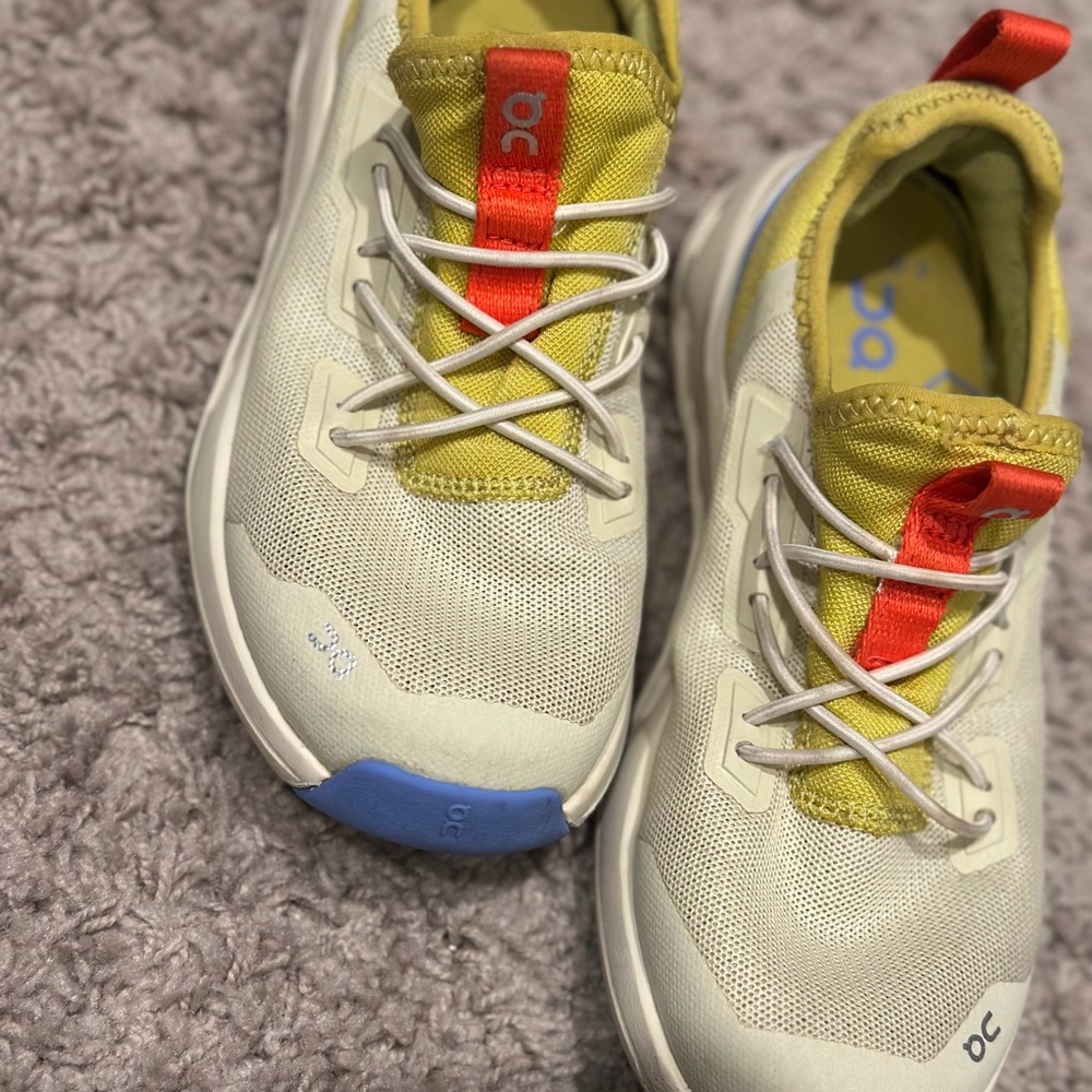 ON Kids' Lightweight Sneakers in White, Yellow & Orange